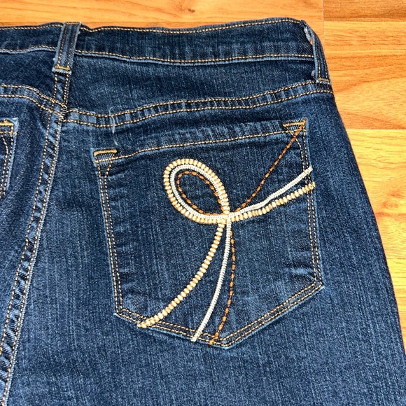 Not Your Daughter’s Jeans - Picture 11 of 14